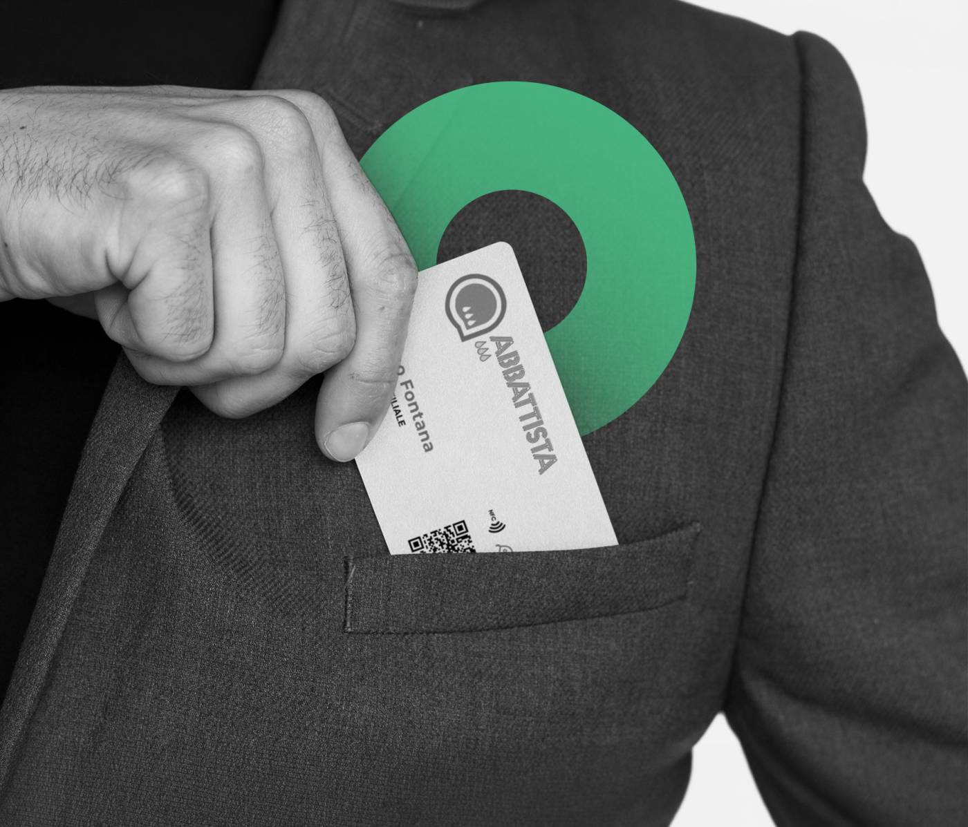 new-visibility-agenzia-comunicazione-marketing-digitale-cantu-realizzazione-siti-web-login-area-Biglietti da visita NFC-contatto