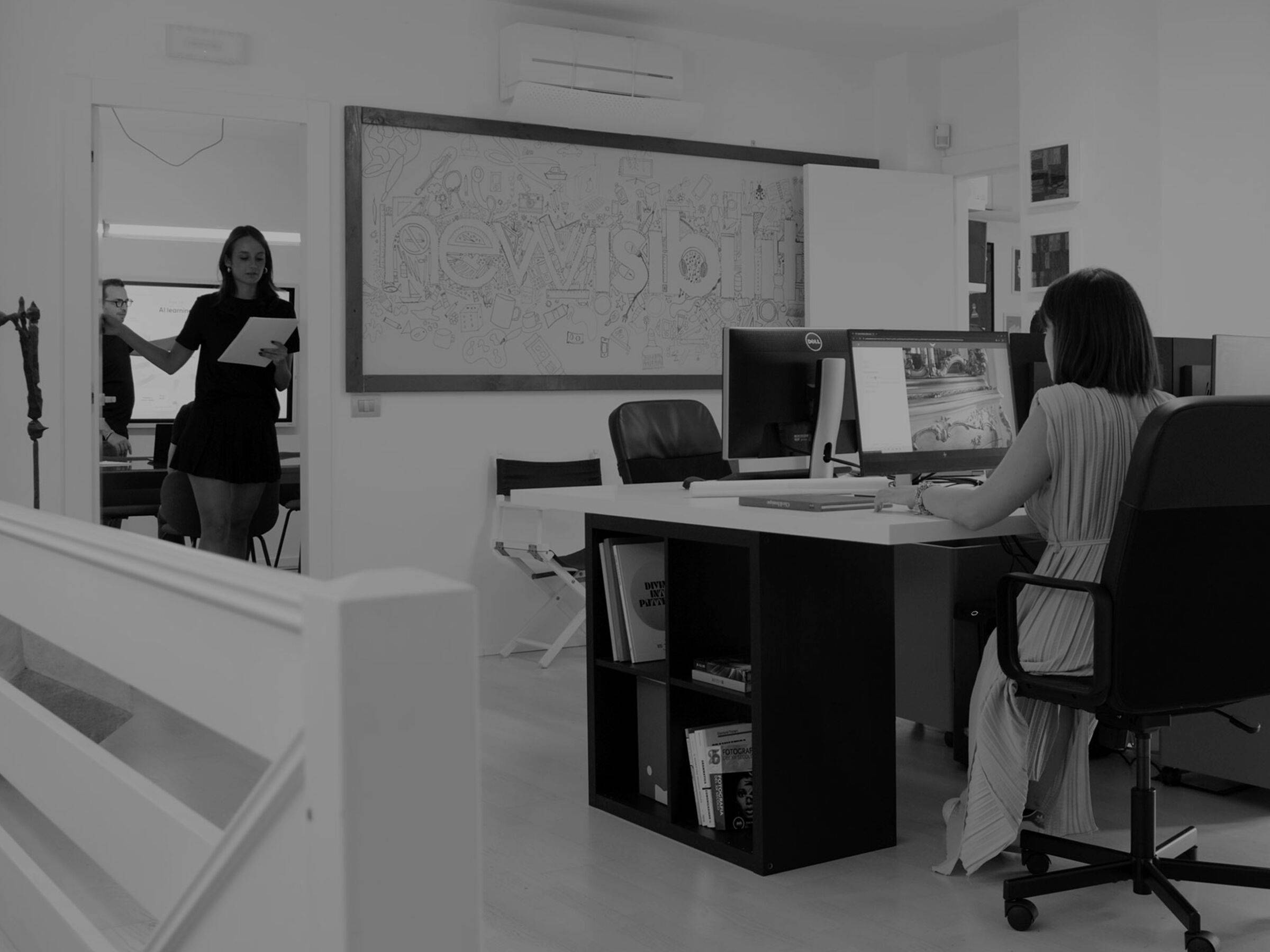 new-visibility-agenzia-comunicazione-marketing-digitale-cantu-provincia-como-manifesto-orizzontale (4)
